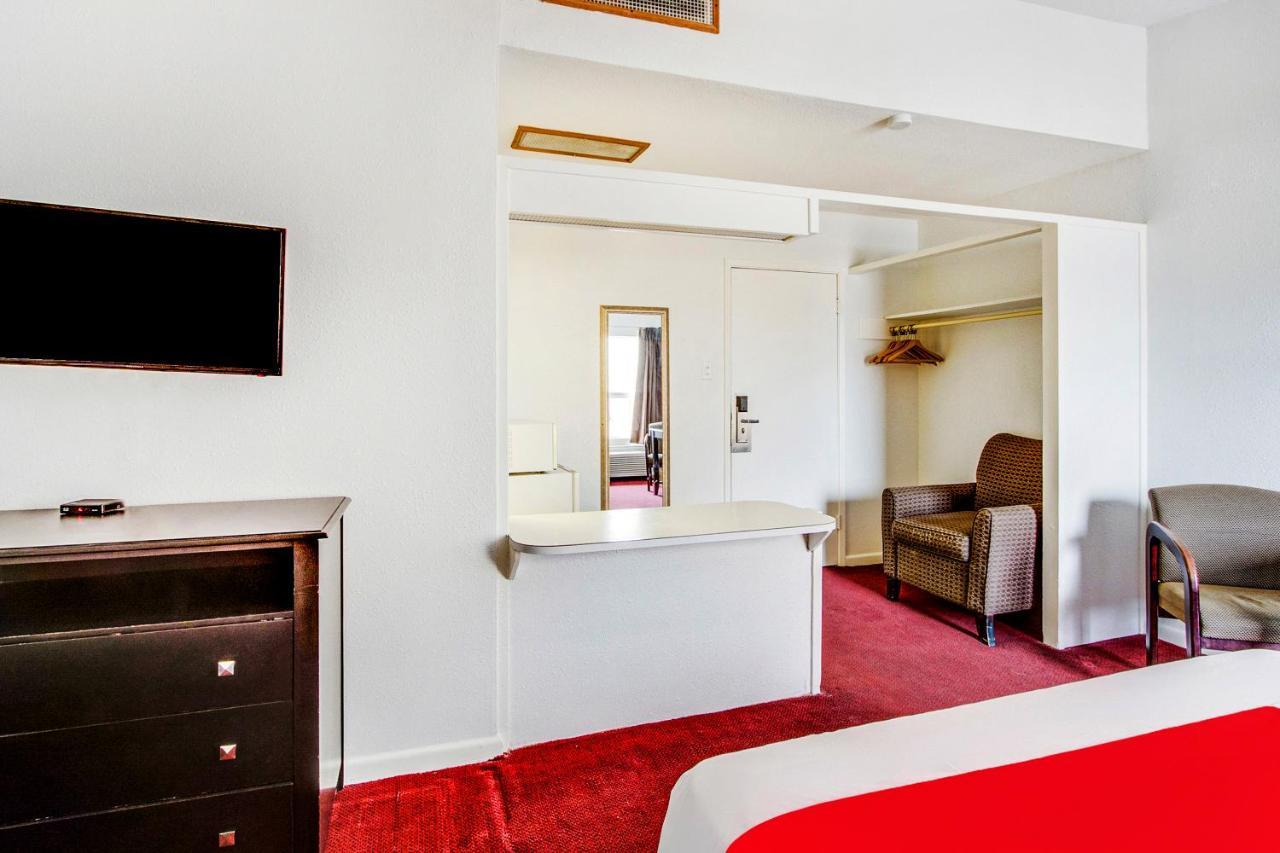 Americas Best Value Inn San Antonio Airport South ภายนอก รูปภาพ
