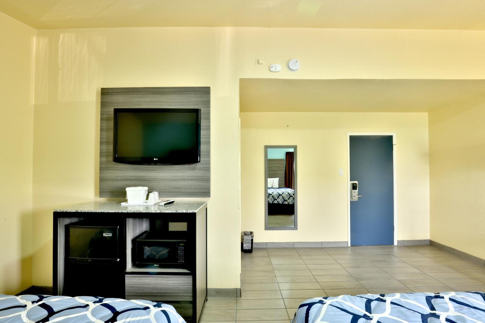 Americas Best Value Inn San Antonio Airport South ภายนอก รูปภาพ